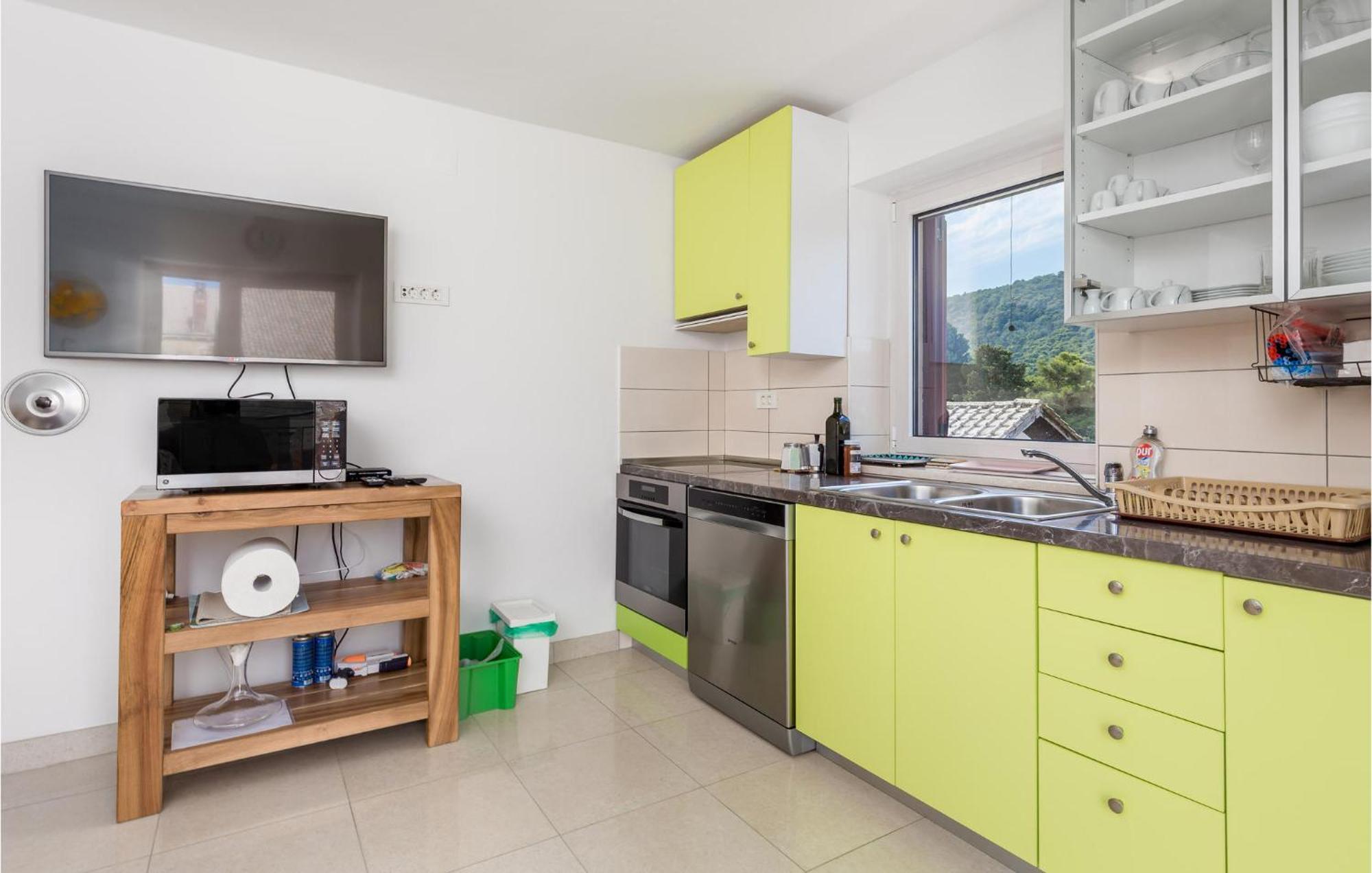 Beautiful apartment in Veli Losinj with 2 Bedrooms&WiFi Buitenkant foto