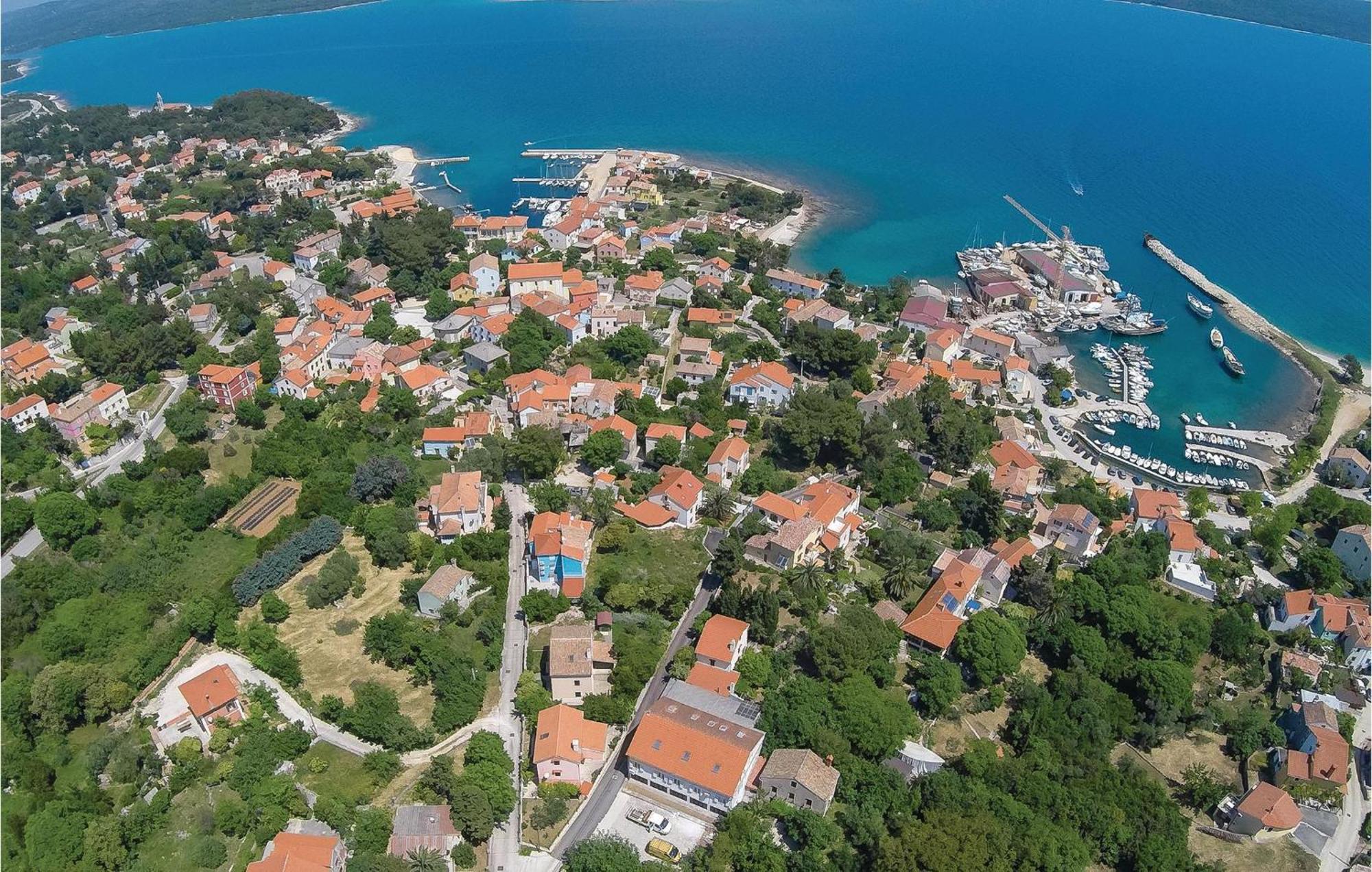 Beautiful apartment in Veli Losinj with 2 Bedrooms&WiFi Buitenkant foto